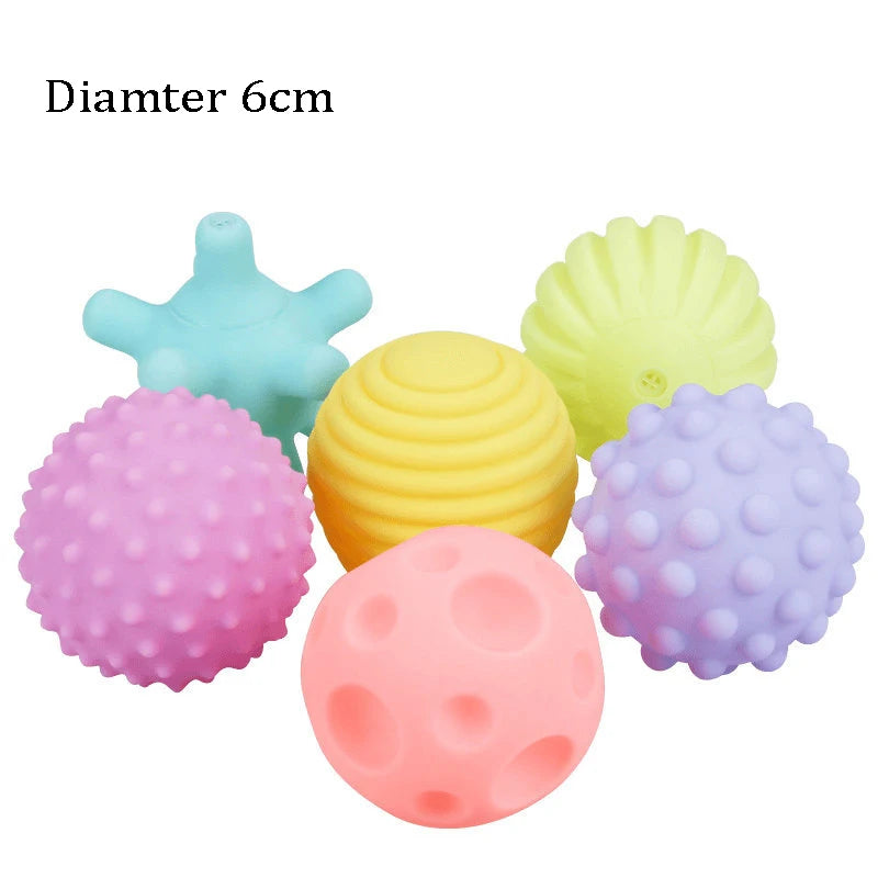 Interactive Dog Ball 🐶 – Durable Rubber Toy for Small Dogs (6 cm)