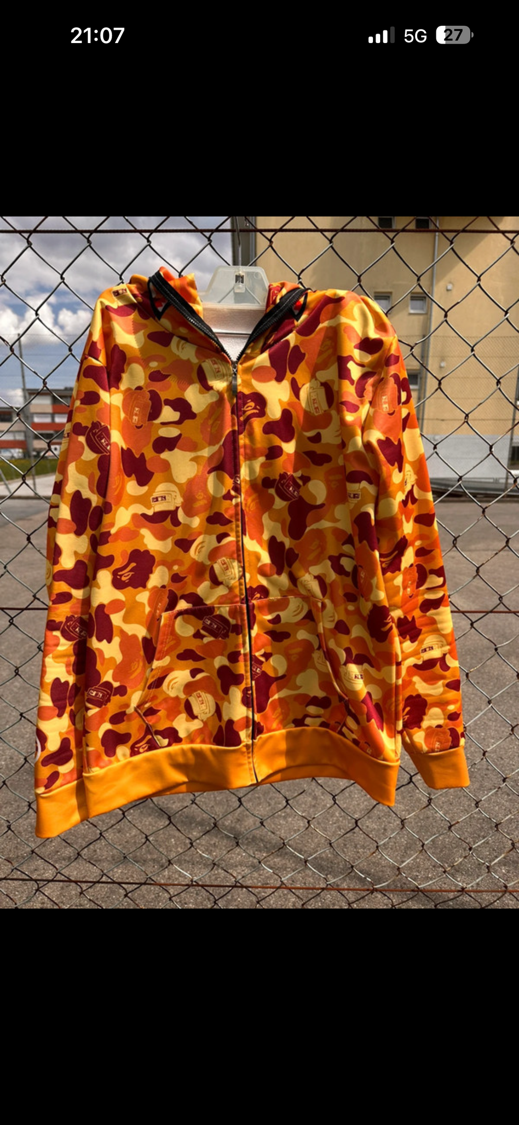 Gaming Shark Hoodie – Orange Camo 🔥