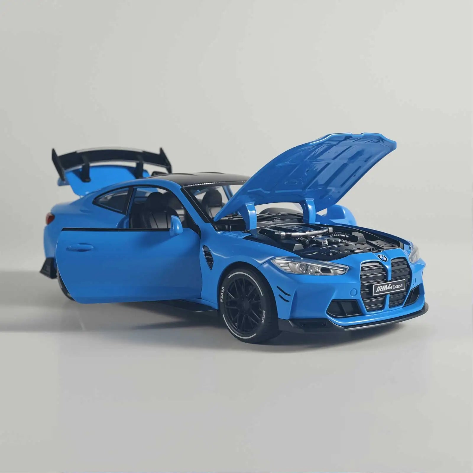 1/32 BMW M4 Coupe Sports Car Alloy Die Casting Model Collection Miniature Desktop Ornaments Miniauto Mini GT Holiday Gift Boy