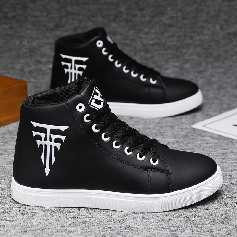 [sneakers] A Pair of High-Top Sports Casual Outdoor Skate Shoes, Comfortable And Suitable for Travel And Fitness (Available in L